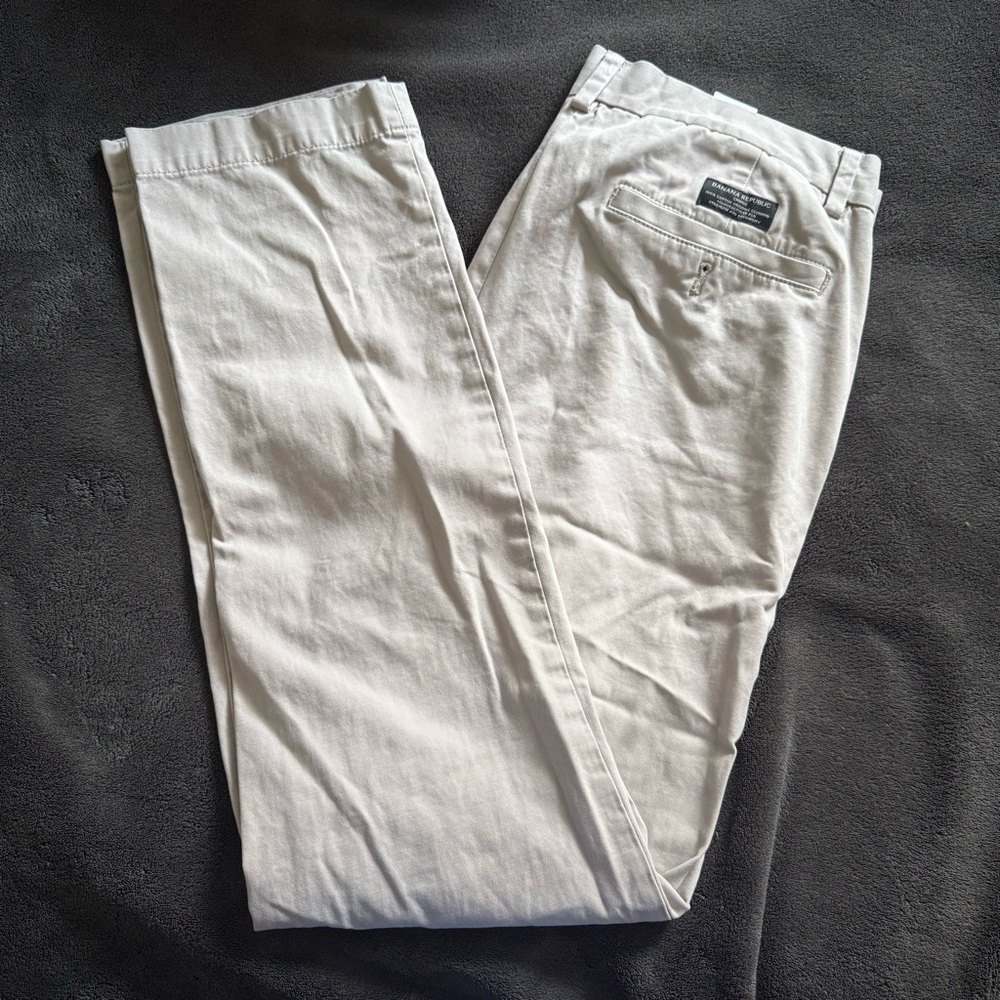 Banana Republic Aiden Chinos, 31x32